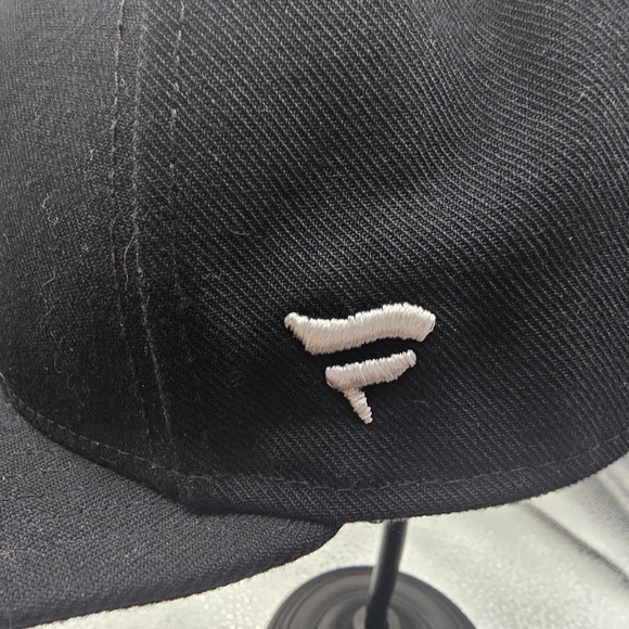 Anaheim Ducks NHL Fanatics Fitted Hat – Size 7 (55.8 cm) – Black - Picture 2 of 4